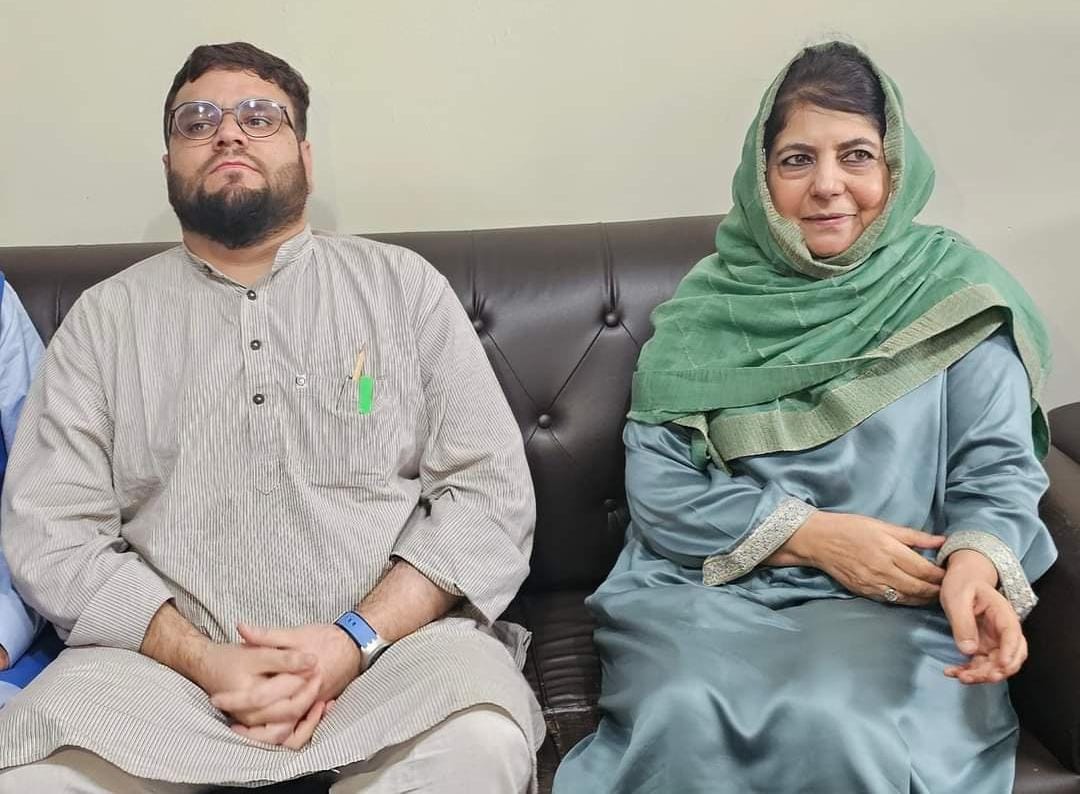 'Former Hurriyat Leader's Son: Aga Syed Muntazir Joins PDP, Boosting Party in Budgam'